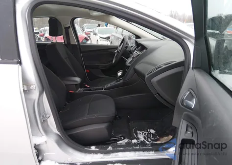 2017 Ford Focus Se z USA, uszkodzony, nr VIN 1FADP3K20HL311554